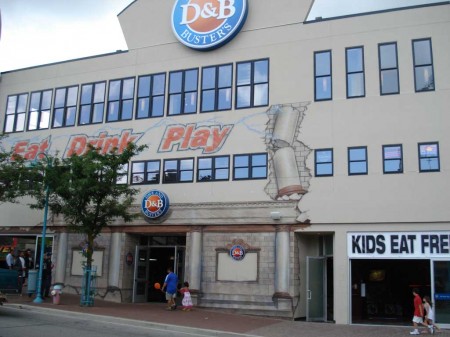 20090724_dave_and_busters_front