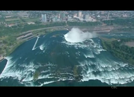 Rick_Mercer_Report_Niagara_Freefall_02