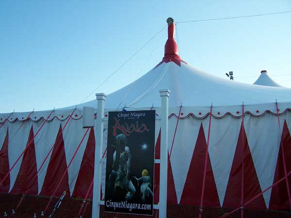 Summer 2006 Cirque Niagara Avaia 05