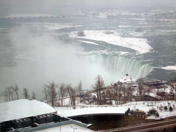 Hilton Niagara Falls Fallsview in January 2009 05