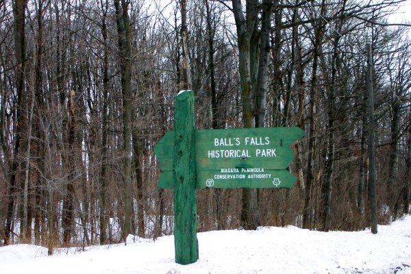 Ball's Falls Village Winter 2003/2004 - 04