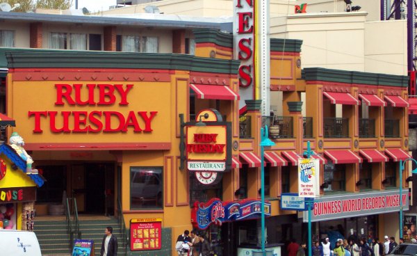 Ruby Tuesday street front